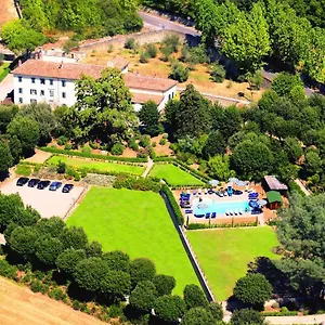 & **** Cortona